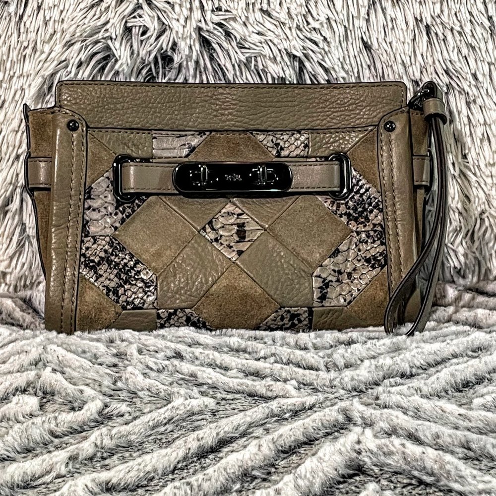 NWOT - COACH SWAGGER WRISTLET IN PATCHWORK EXOTIC EMBOSSED LEATHER (65140)